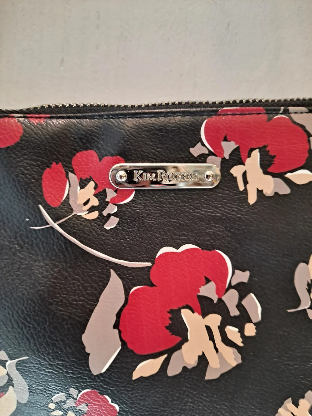 Kim Rogers Black Compact Crossbody Bag In Red Tan Gray Floral Poppy Print Vegan